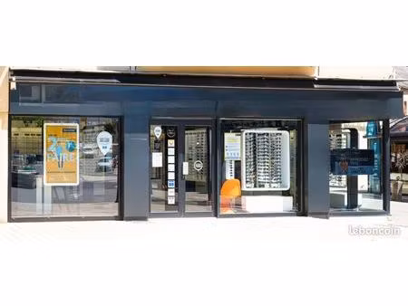 local commercial 93 m²