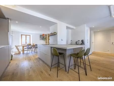 propriété 7 pièces 156 m²