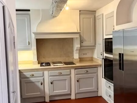 grand t2 de 70m2 quartier mazarin