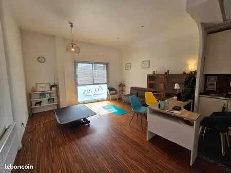 bureau visible centre ville bègles