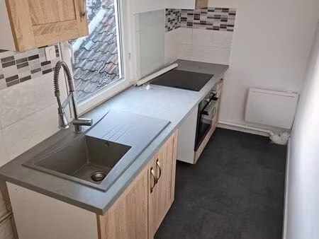 f1 centre ville de calais - 50m²