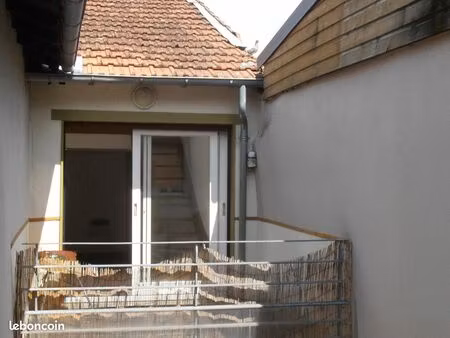 type 2 duplex avec balcon quartier mairie de limoges