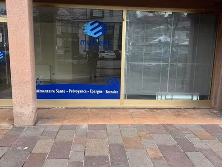 à louer local d’activité / bureaux 70 m² (hors restauration)