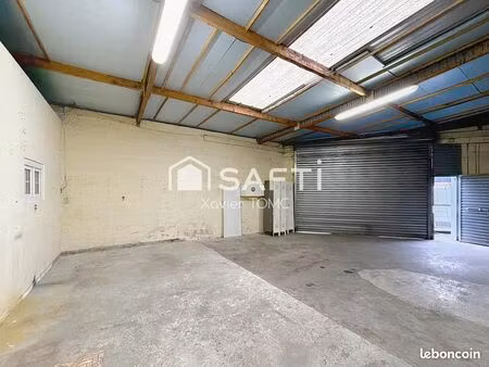 local commercial 140 m² avion