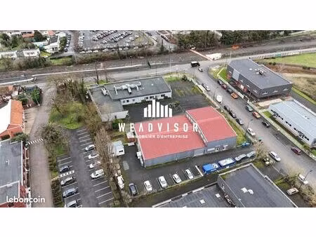 local d'activite 900 m² bordeaux