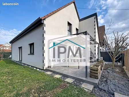 maison 7 pièces 157 m²