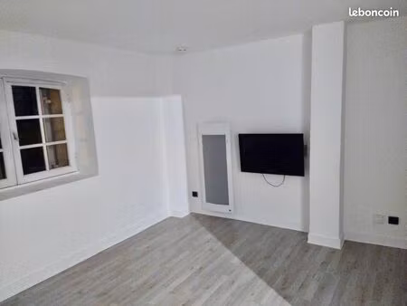 studio 1 pièce 20 m²