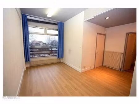 bureaux rc baies vitrées parking - ammerschwihr