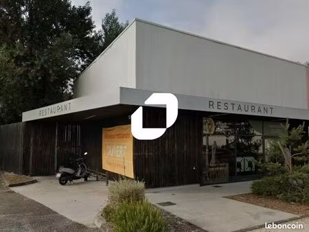 local commercial 125 m²