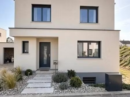 maison à toit plat hésingue 118 m² avec sous-sol et garage accolé
