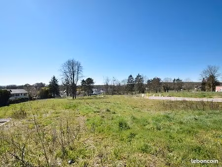 terrain 838 m² montchanin