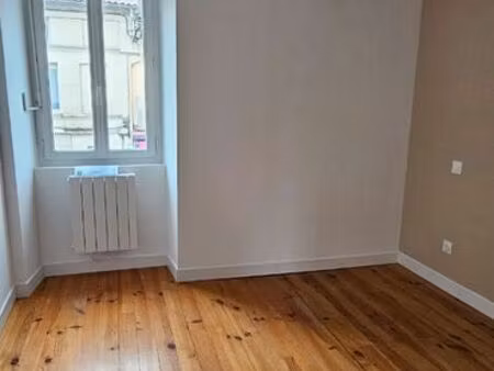 appartement t3 lumineux proche angoulême et commodités avec parking gratuit