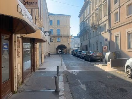 local commercial proche abel surchamp