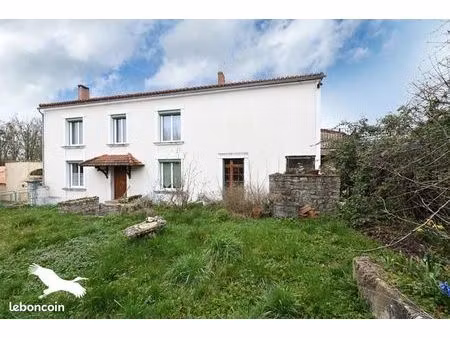 maison 9 pièces 233 m²