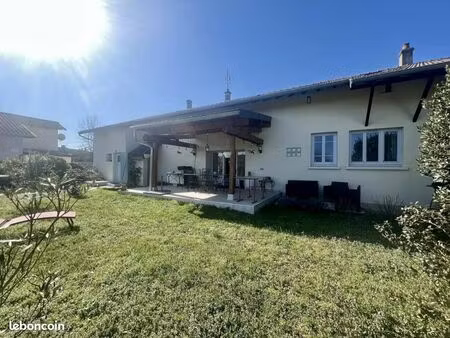 longère 6 pièces 165 m²