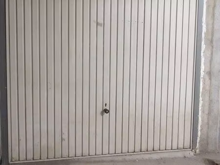 a vendre garage a st cyprien plage (66)