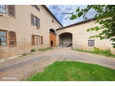 maison 6 pièces 261 m²