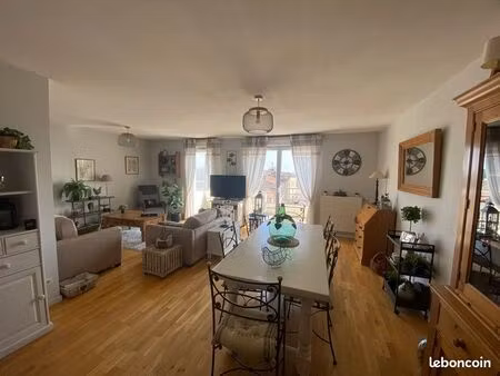 coup de cœur assuré pour ce bel appartement