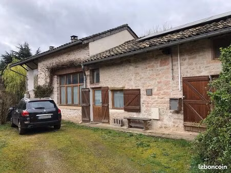 maison en pierres rénovée avec jardin dans sud bourgogne