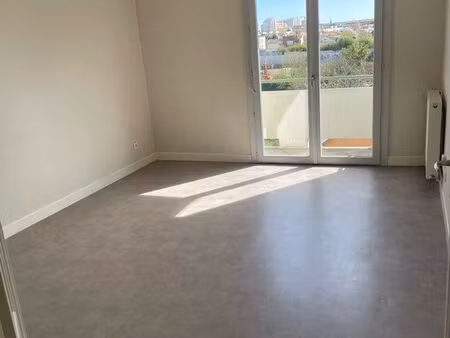 part loue t4 barrière de paris- minimes