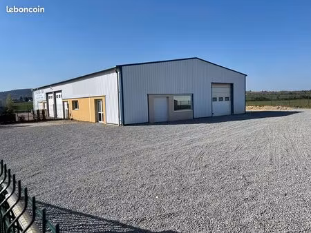 local commercial 200 m² givry