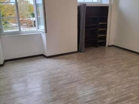 location appartement 2 pièces à andouillé (53240) : à louer 2 pièces / 40m² andouillé