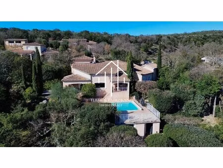 propriété avec vue imprenable