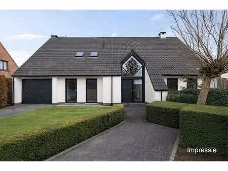 karaktervolle gezinswoning met tal van mogelijkheden op c...