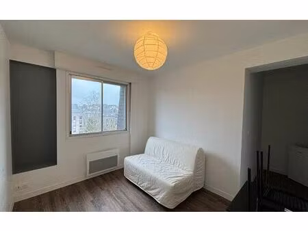 location appartement  16.39 m² t-1 à landivisiau  440 €