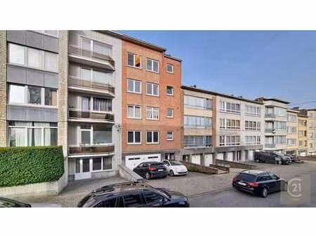 appartement 2 chambres avec terrasse dans une petite copropr