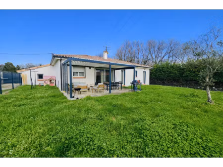 maison t4/5 récente de 2014 avec garage et terrain cloturé