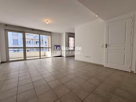 grenoble – eaux claires – t3 de 61 m² – terrasse et vue m