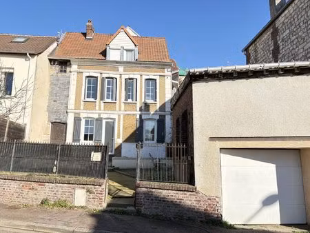 immeuble 1 maison et 1 appartement