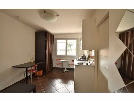 location appartement  16.6 m² t-1 à villeurbanne  549 €