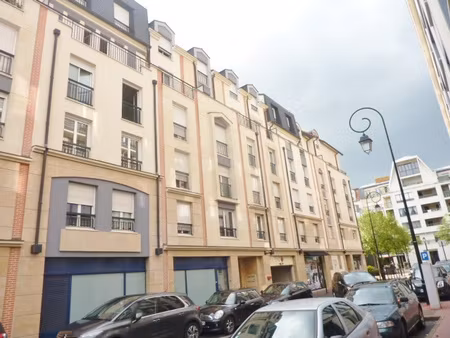 parking de la louviere - rer le parc sur place