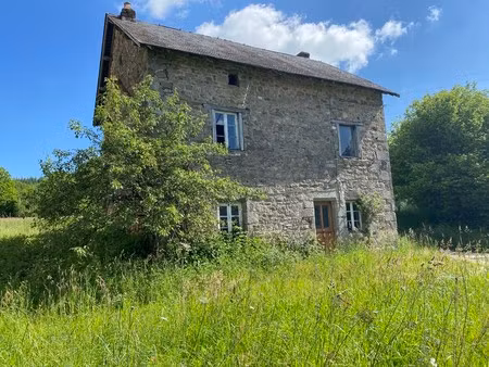 maison de campagne en pierre à rénover
