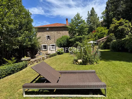 propriété de prestige 368 m² habitable sur 3 850 m² de terrain