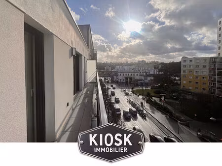 louer un appartement meublé 4 pièces avec parking résidence moderne proche rer à arcueil