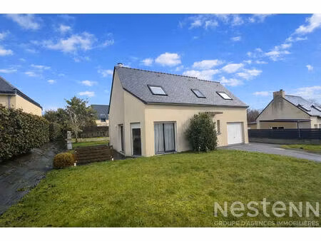 maison familiale lumineuse à 2 min du centre avec jardin et poêle ?