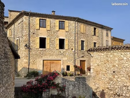 maison 245m2 à saint roman