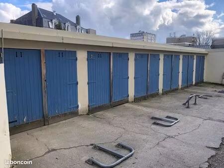 loue garage pour voiture particulière