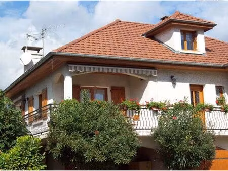 t4 + garage+ jardin privatif