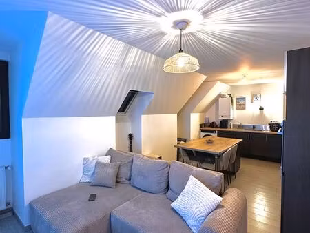 appartement avec une place de parking dans le centre de montreuil sur mer