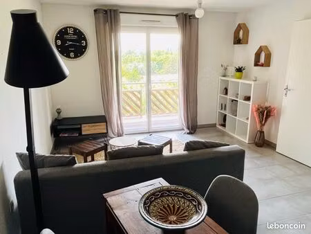 location appartement t2 meublé dans résidence au calme