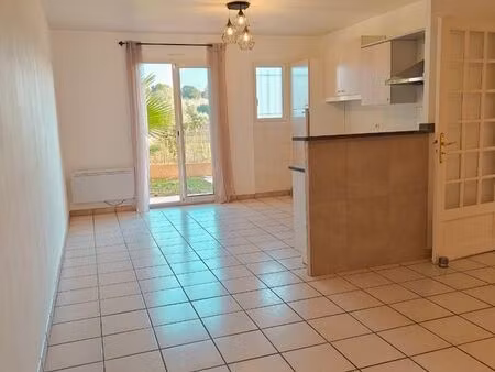 location annuelle t2 avec jardin