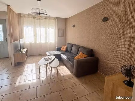 maison meublée rénovée avec goût