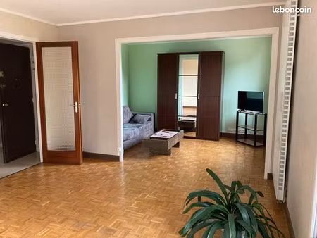 location appartement t3/t4 de 74 m2