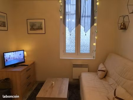 appartement t2 meublé - rochefort - 570