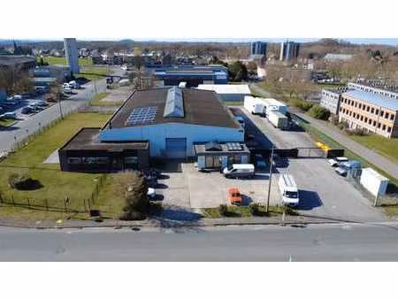 ensemble semi-industriel de 1478m²