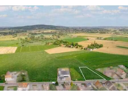 terrain à bâtir 4 façades avec vue dégagée